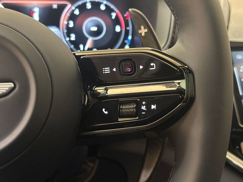 2026 Aston Martin DBX 707