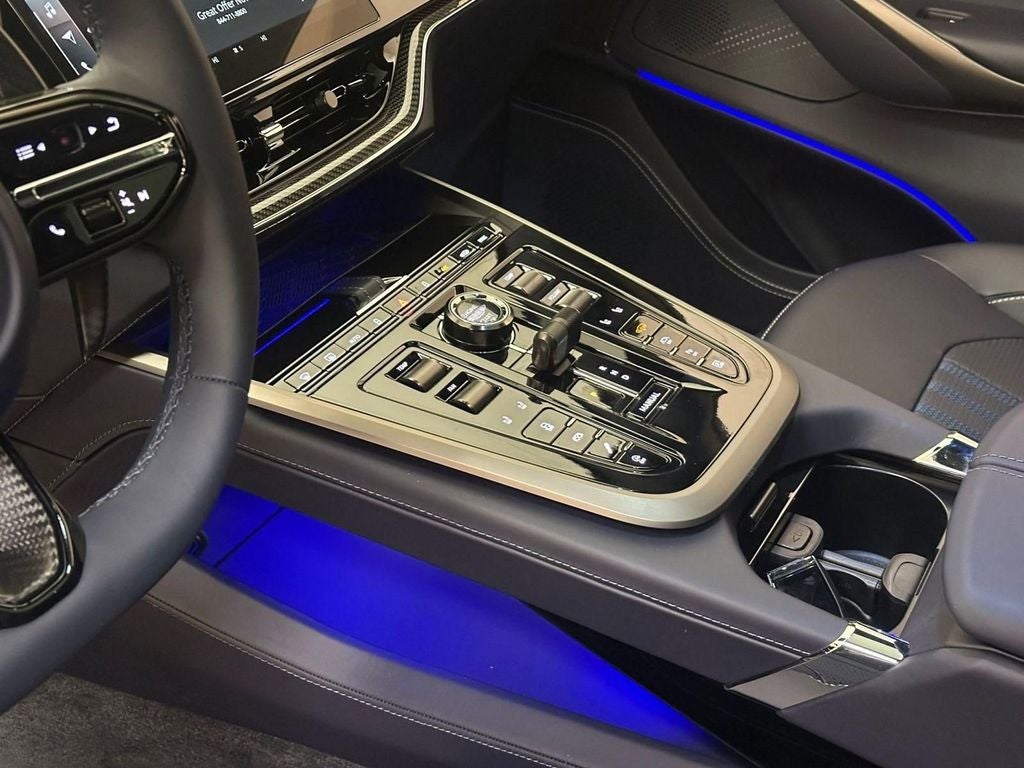 2026 Aston Martin DBX 707