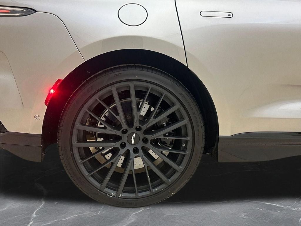 2026 Aston Martin DBX 707