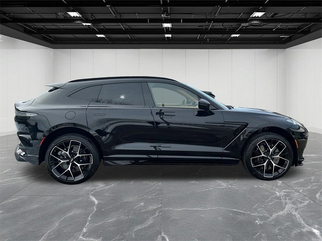 2026 Aston Martin DBX 707