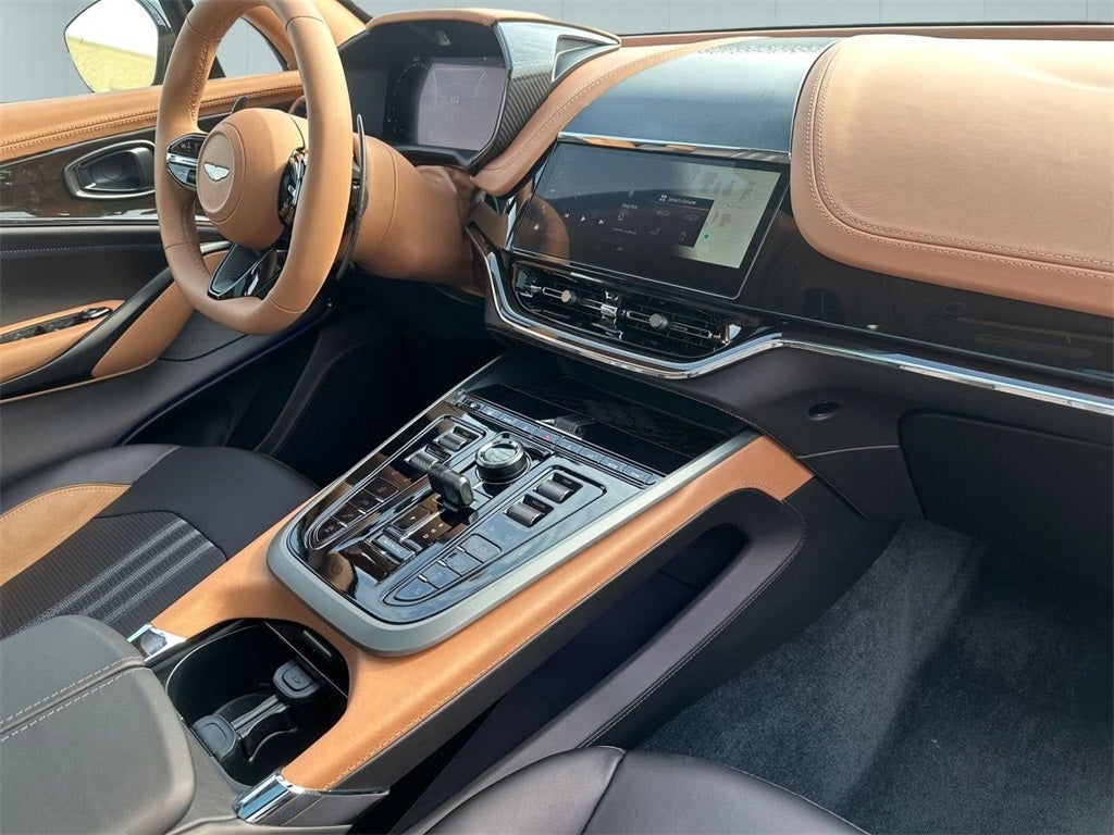 2026 Aston Martin DBX 707