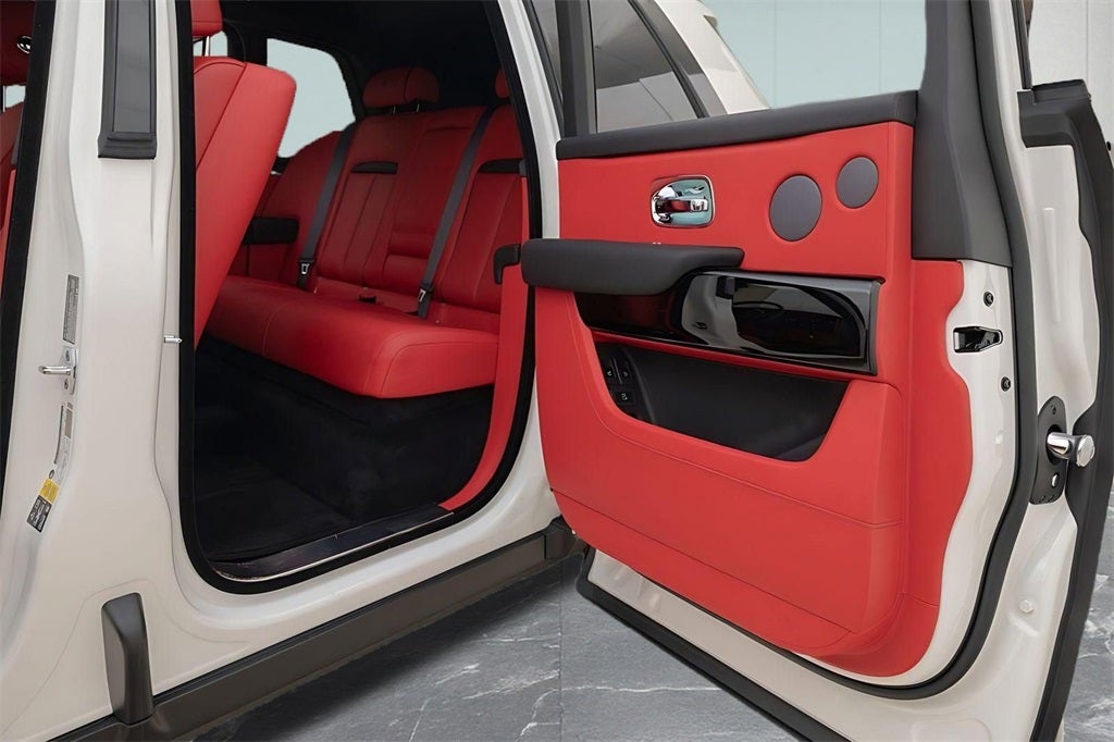 2023 Rolls-Royce Cullinan Base