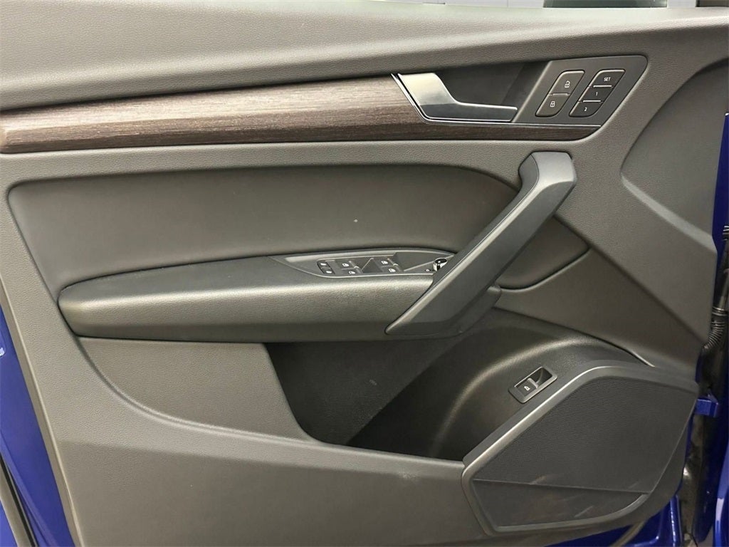 2024 Audi Q5 45 S line Premium quattro