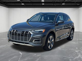 2024 Audi Q5 40 Premium quattro