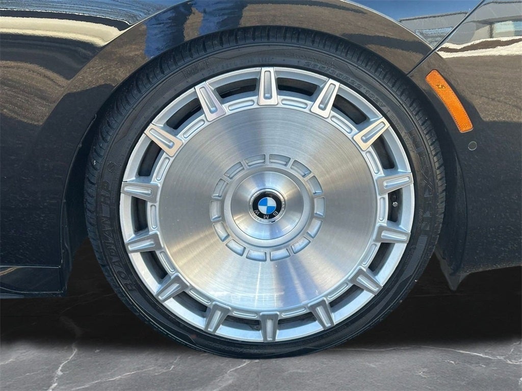 2025 BMW 7 Series 760i xDrive