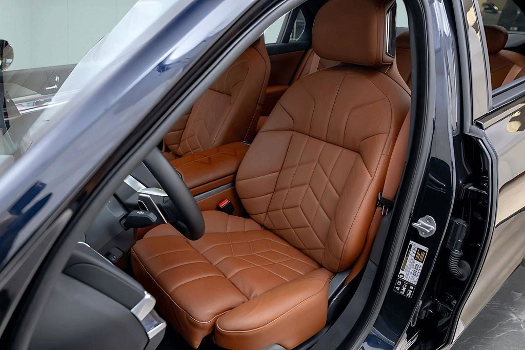 2025 BMW 7 Series 760i xDrive