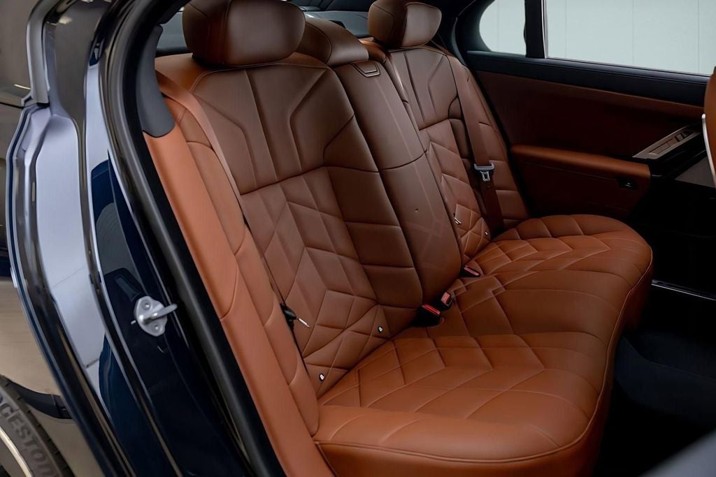 2025 BMW 7 Series 760i xDrive