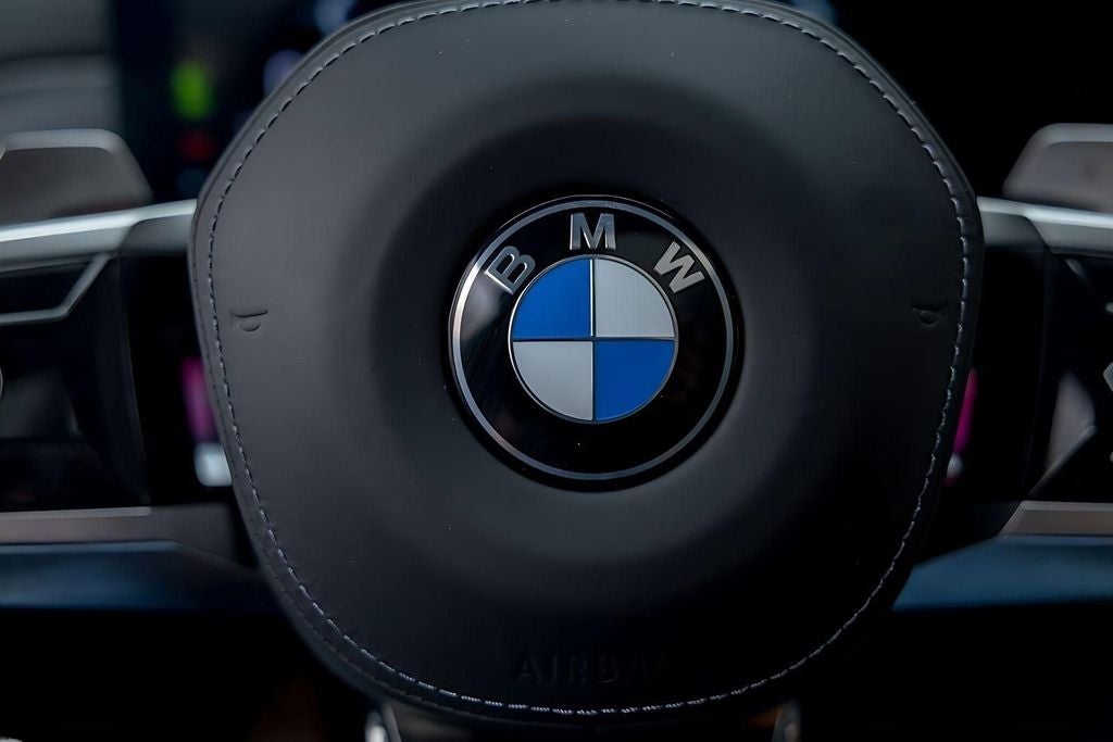 2025 BMW 7 Series 760i xDrive