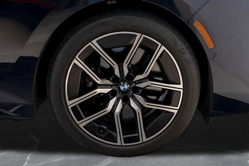 2025 BMW 7 Series 760i xDrive