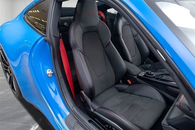 2022 Porsche 911 Carrera 4 GTS