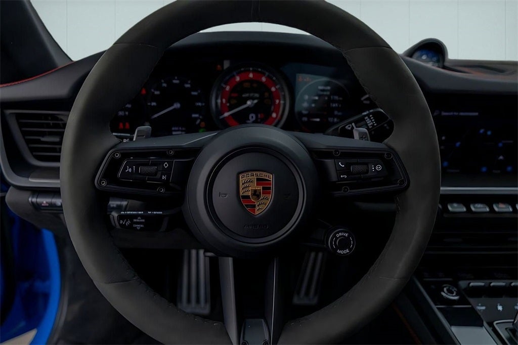 2022 Porsche 911 Carrera 4 GTS