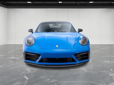 2022 Porsche 911 Carrera 4 GTS