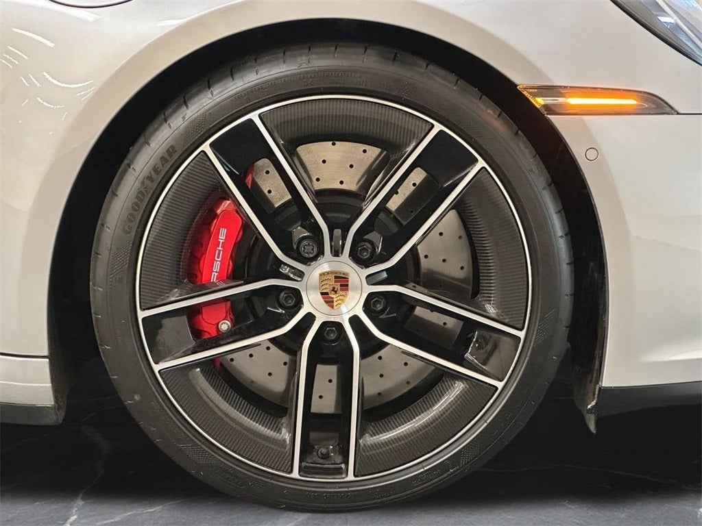 2025 Porsche 911 Carrera GTS