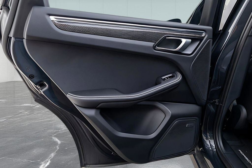 2025 Porsche Macan GTS