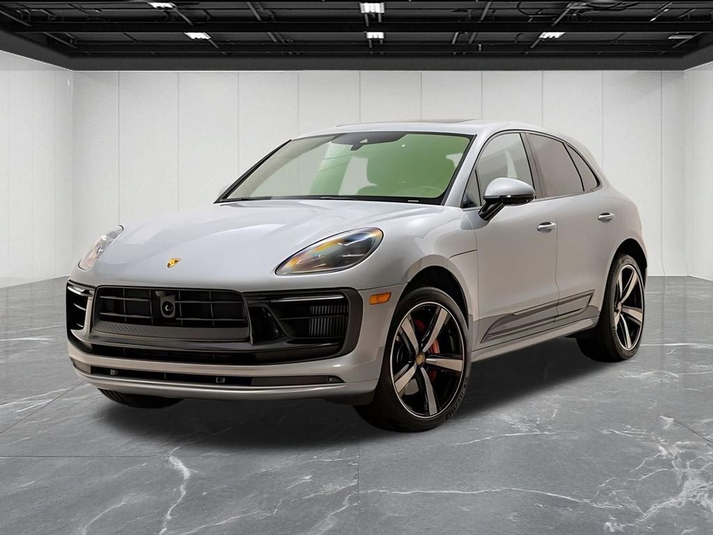 2024 Porsche Macan S's photo