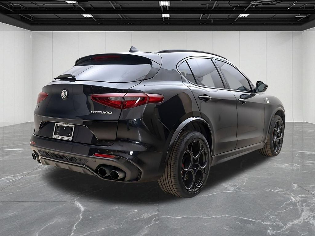 2023 Alfa Romeo Stelvio Quadrifoglio