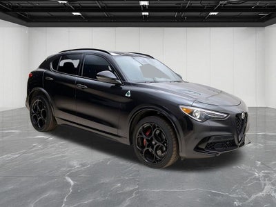 2023 Alfa Romeo Stelvio Quadrifoglio