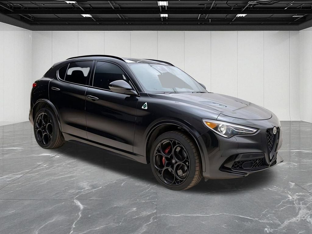 2023 Alfa Romeo Stelvio Quadrifoglio