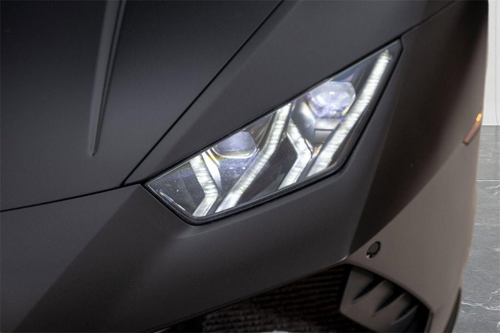 2020 Lamborghini Huracan EVO Base