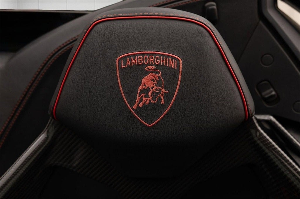 2020 Lamborghini Huracan EVO Base