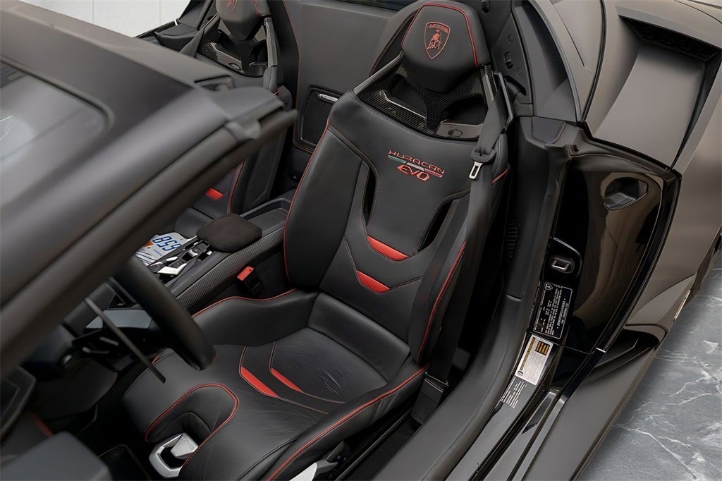 2020 Lamborghini Huracan EVO Base