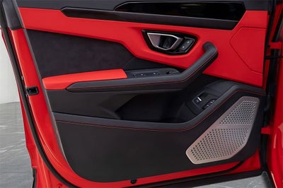 2022 Lamborghini Urus Base