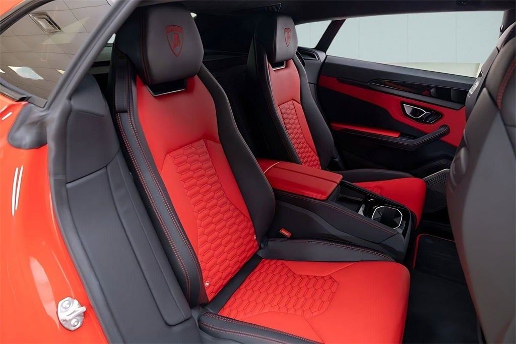 2022 Lamborghini Urus Base