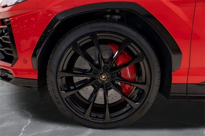 2022 Lamborghini Urus Base