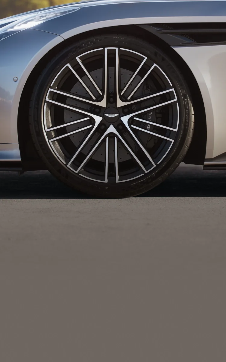 DB12 Volante | Aston Martin Detroit in Troy MI